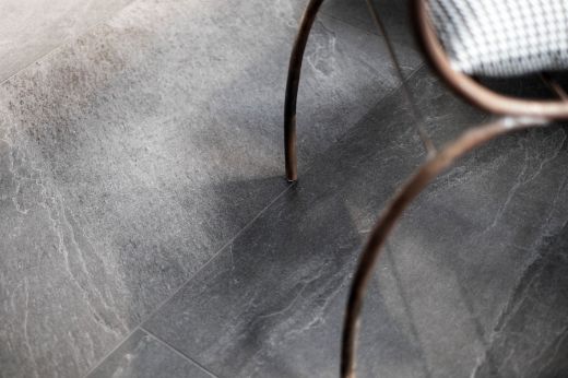 Billede af X-Rock Nero 60x60 cm (RM - Mat)